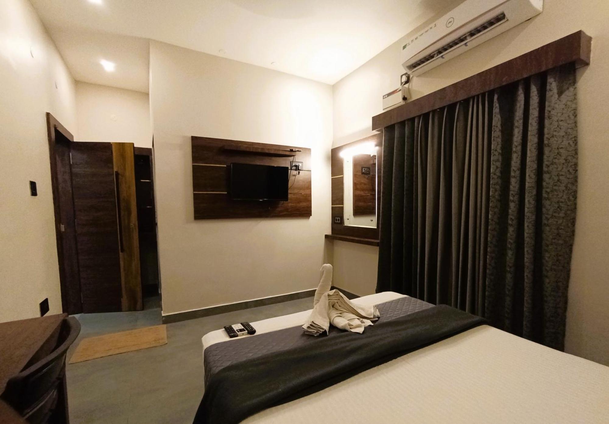 Hotel Elite Rameswaram Bagian luar foto